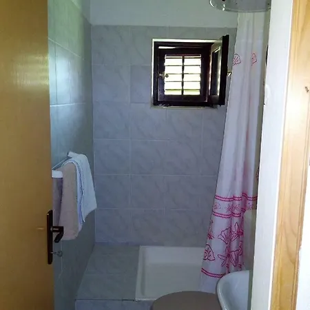 Apartmani Toni Starigrad Paklenica Exterior photo