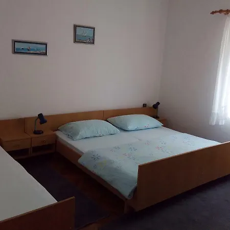 Apartmani Toni Starigrad Paklenica Exterior photo
