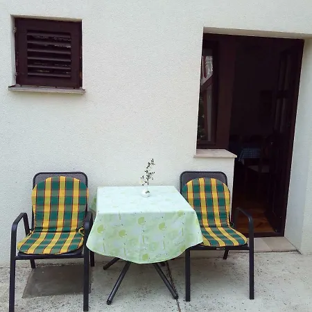 Apartmani Toni Starigrad Paklenica Exterior photo